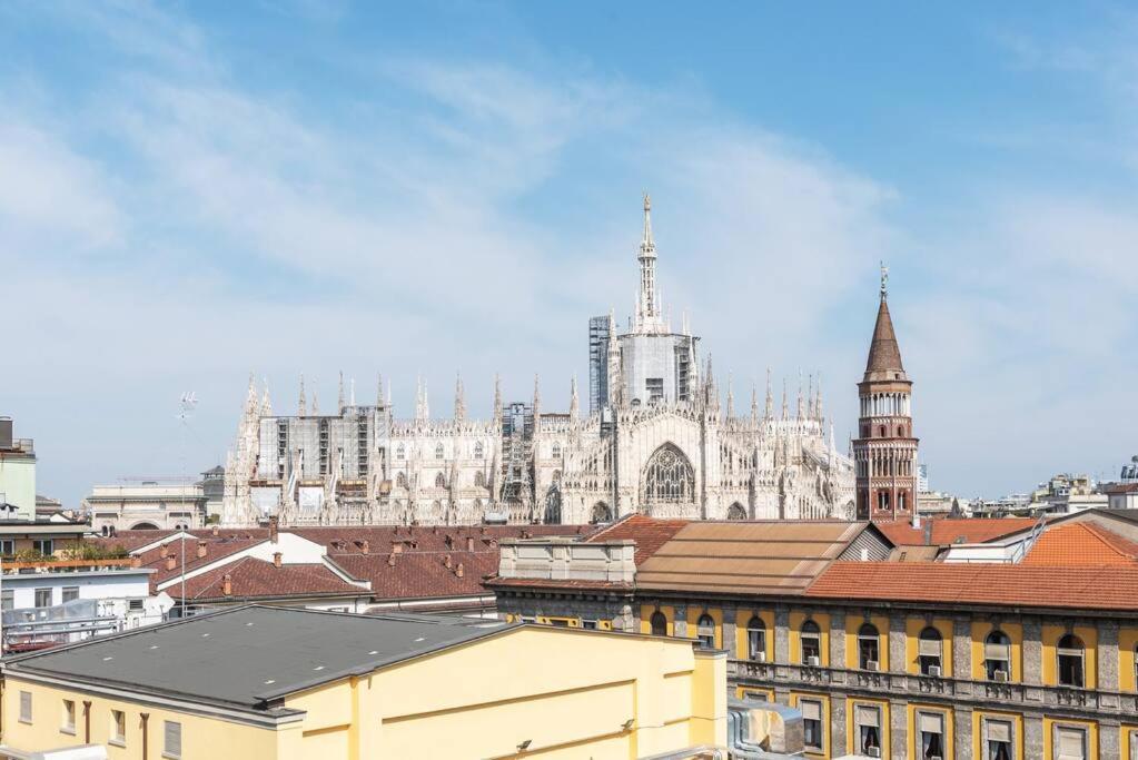 Bilocale Vista Sul Duomo Di Milano Milão Exterior foto